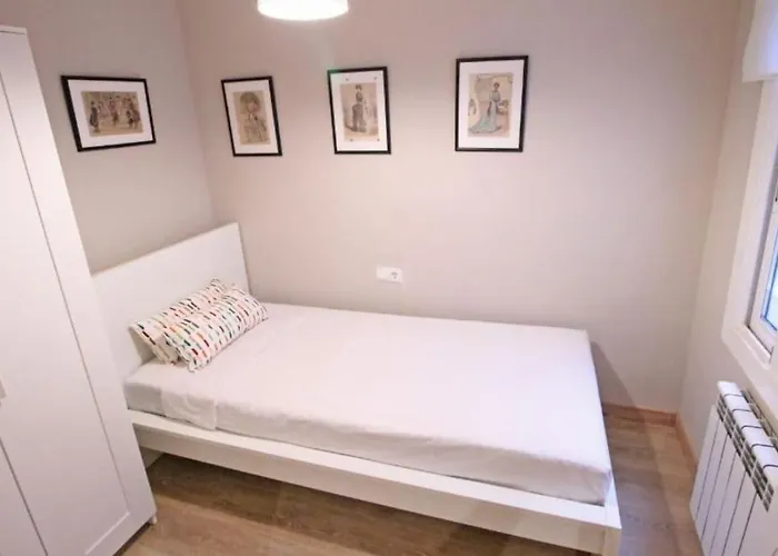 شقة Bebarceloner Sant Andreu - 3 Bedrooms برشلونة